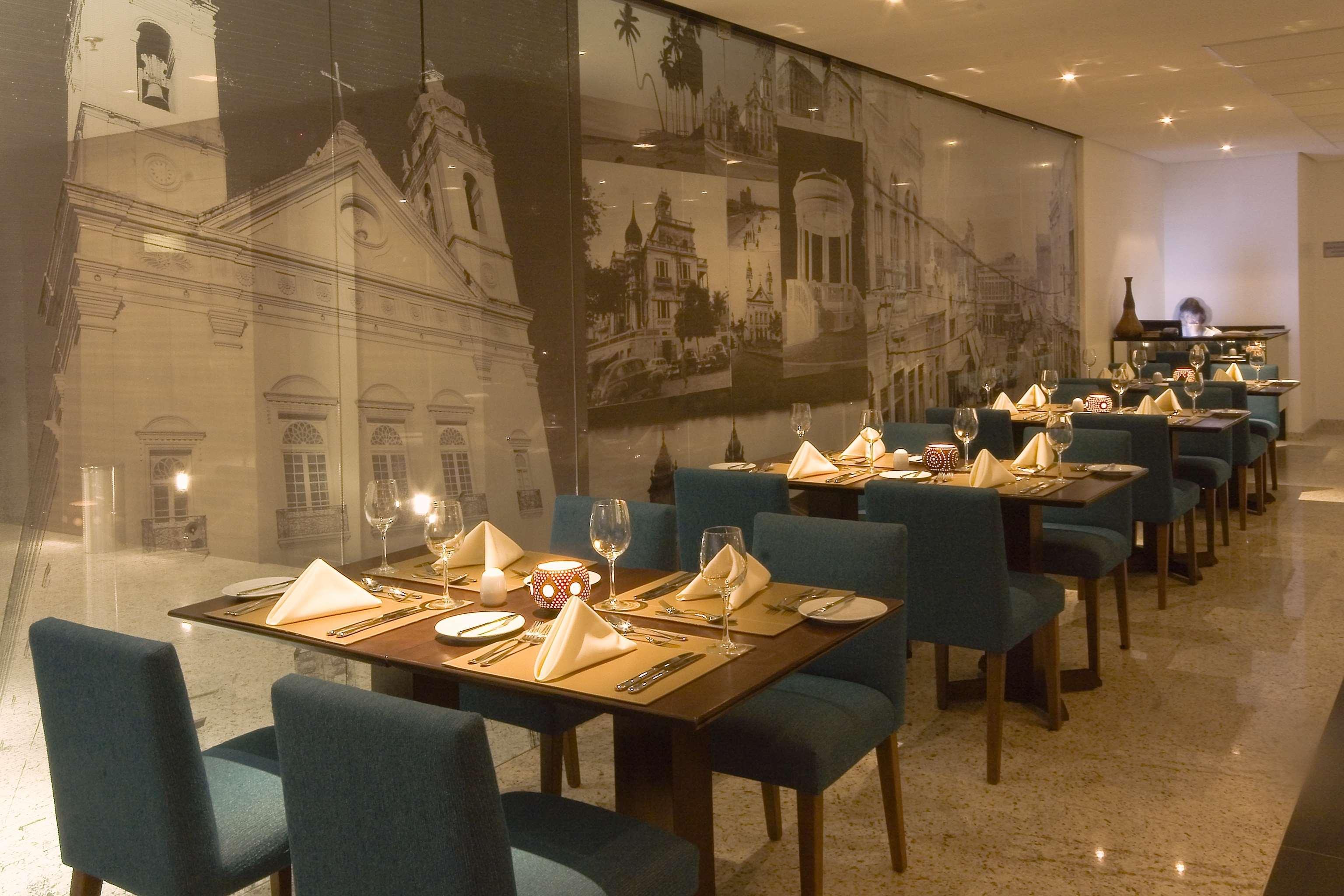 Best Western Premier Maceio Bagian luar foto The interior of the restaurant