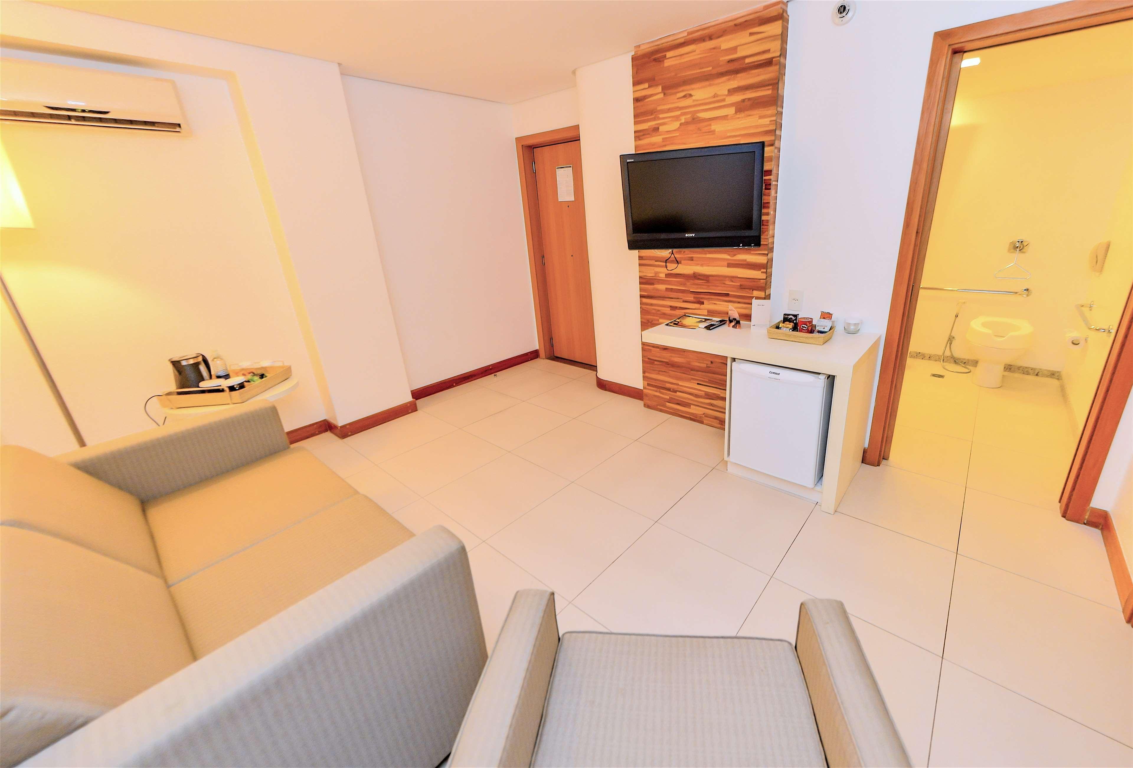 Best Western Premier Maceio Bagian luar foto A room at the hotel