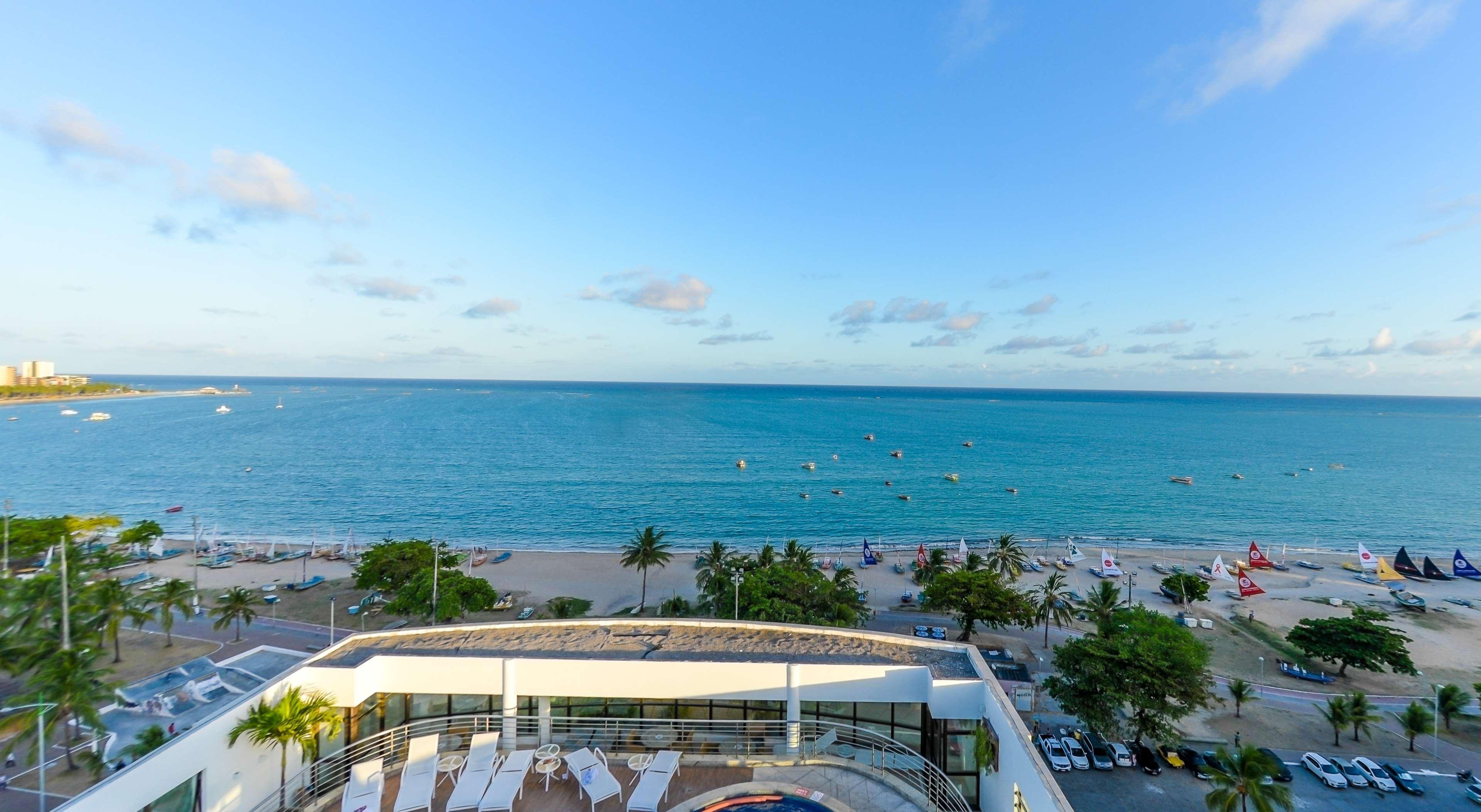 Best Western Premier Maceio Bagian luar foto View of the beach from the hotel