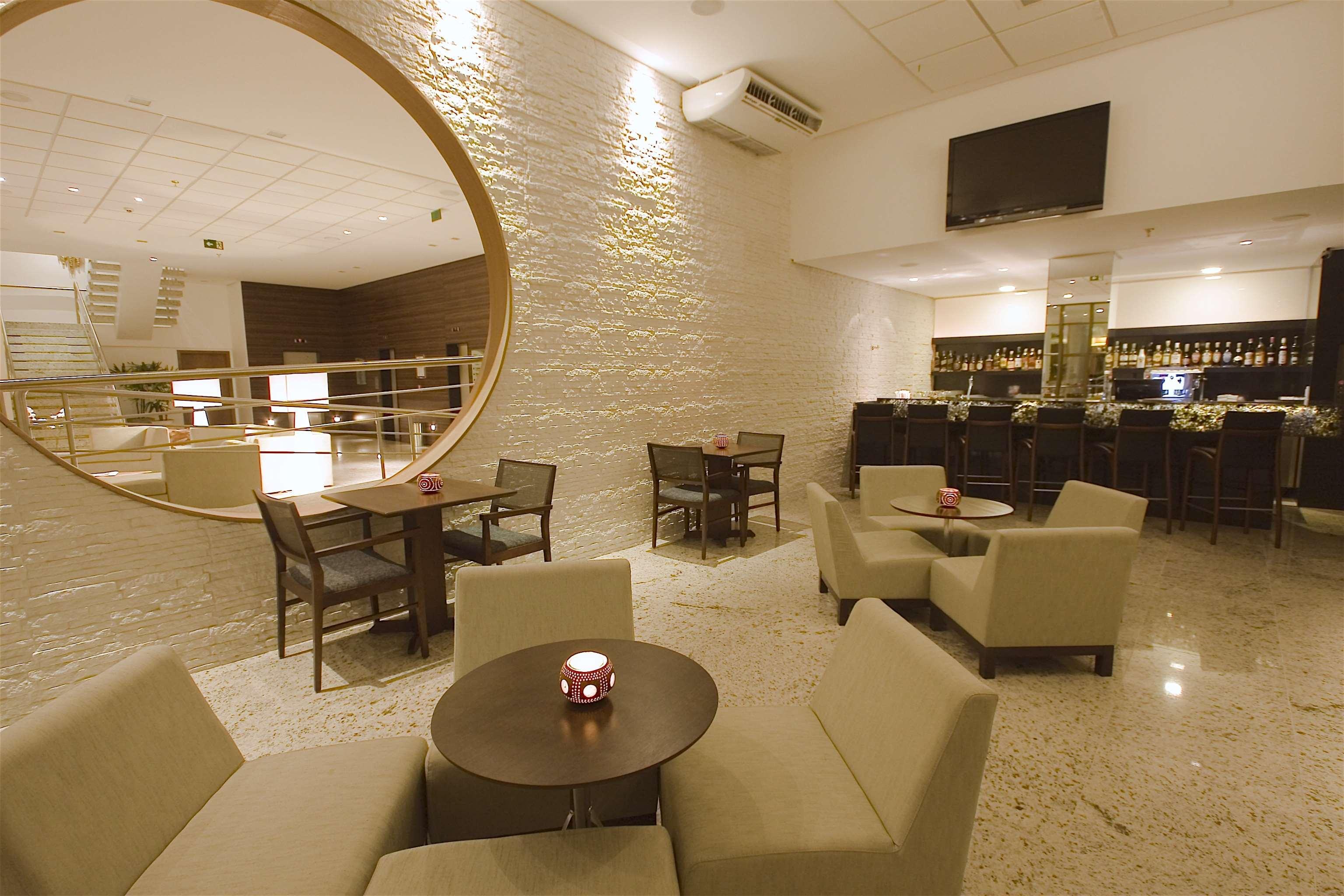 Best Western Premier Maceio Bagian luar foto The lounge at the airport